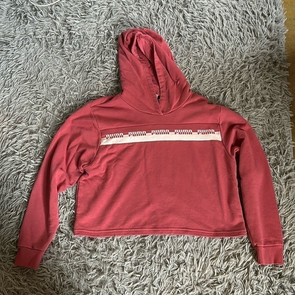 Puma Tops - Puma Cropped Sweatshirt